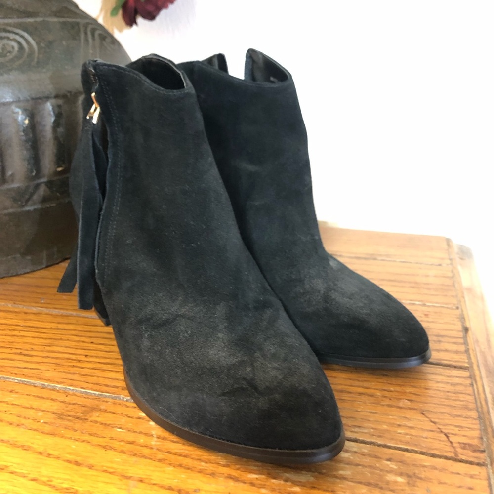 VINCE CAMUTO black suede half zipper boots
